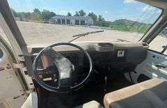 1996 International 4700 LPX Truck
