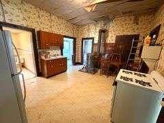 1925 Cross St Laconia, IN 47135