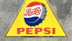 Trink Pepsi-Cola Plastic Decal Pyramid Sign
