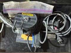 Dewalt DW610 Router & Stanley Auto Feed Screw System