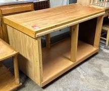 Work Station on Castors