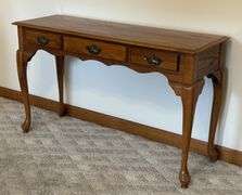 Queen Anne Oak Occasional Table
