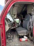 2001 Kenworth T2000 Semi Truck