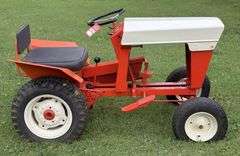 Jacobson Lawn & Garden Tractor