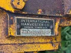 1972 International Cub Cadet 129 Hydrostatic Lawn & Garden Tractor