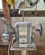 Craftsman 1/3 HP Grinder on Stand