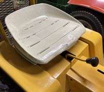 1967 Internation Cub Cadet 102 Lawn & Garden Tractor