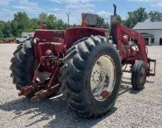 1976 IH 674 Tractor with IH 2250 Loader