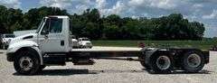 2002 International 4400 Truck
