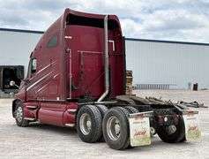 2001 Kenworth T2000 Semi Truck