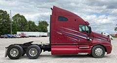 2001 Kenworth T2000 Semi Truck