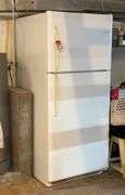 Frigidaire Top Mount Refrigerator/Freezer