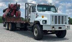 2001 International 2674 Form Handling Truck