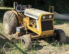 IH Cub Lo-Boy 154 Tractor