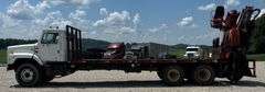 2001 International 2674 Form Handling Truck