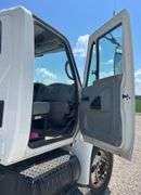 2002 International 4400 Truck