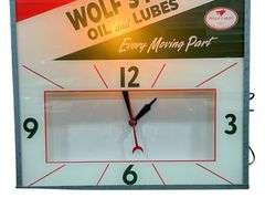 Wolf's Head Oil and Lubes Lighted Clock