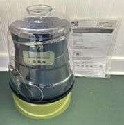 Pets101 Food Dispenser & Cat House