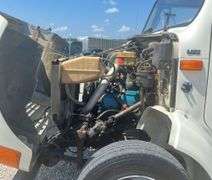 1996 International 4700 LPX Truck