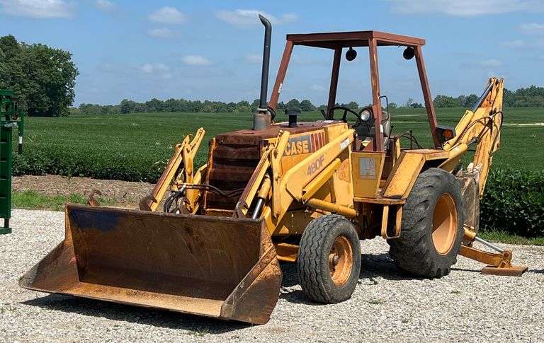 Case 480F Backhoe image