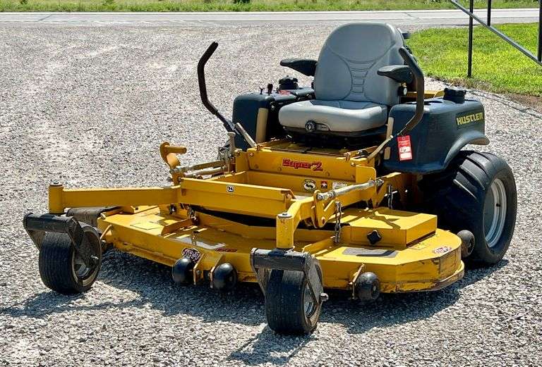 Hustler SuperZ Commercial Zero Turn Mower image