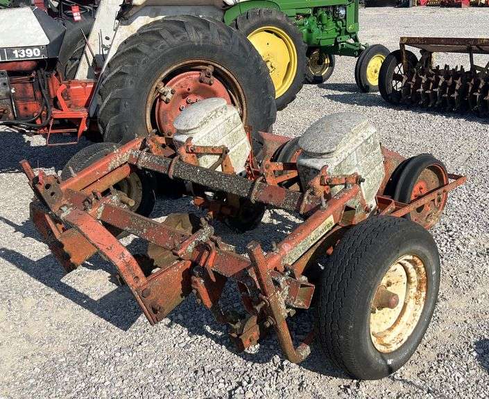 Allis-Chalmers 3-Pt 2 Row Corn Planter image