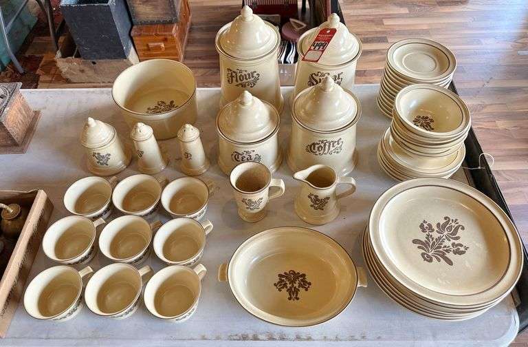 Pfaltzgraff Collection image