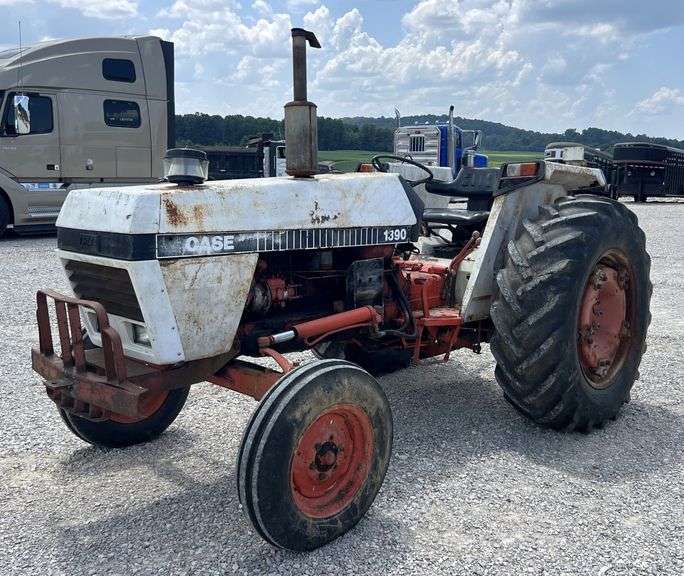 1979 Case 1390 Tractor image