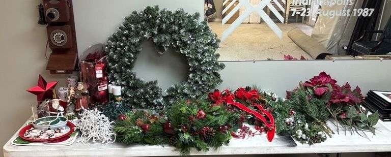 Christmas Décor image