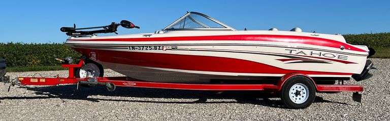 2004 Tahoe Runabout Q4 Fish & Ski  Boat  with 2005 Tracker Marine Trailer image