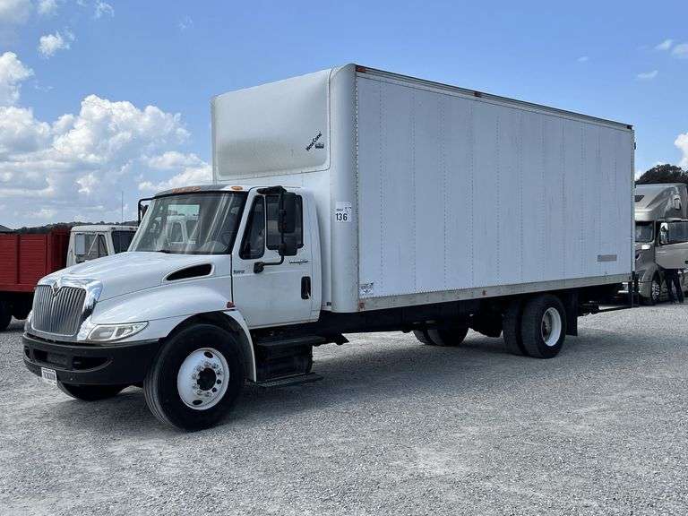 2012 International 4300 Durastar Box Truck image