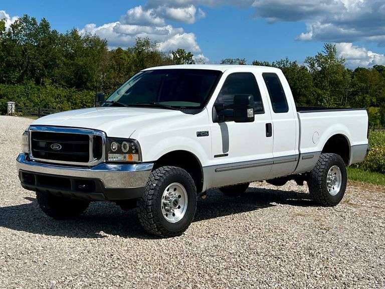 1999 Ford F250 XLT 4x4 Pickup Truck image
