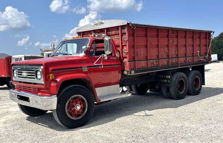 1978 Chevy C-65 Tandem Axle Grain Truck image