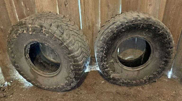 Toyo M/T 38x14.50R16LT Tires image