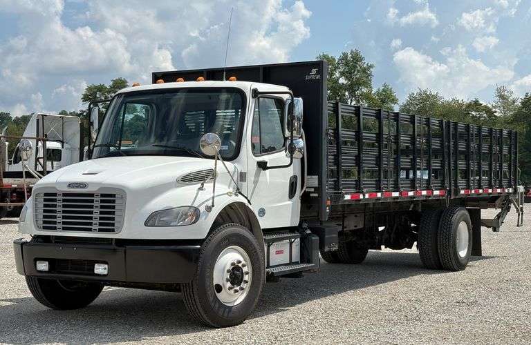 2019 Freigtliner Business Class Flatbed Truck image