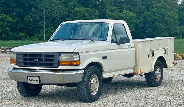 1996 Ford F250 XL Service Truck image