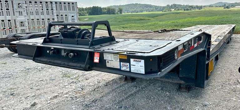 2015 Trailking TK80SA Hydraulic Sliding Axle Trailer image