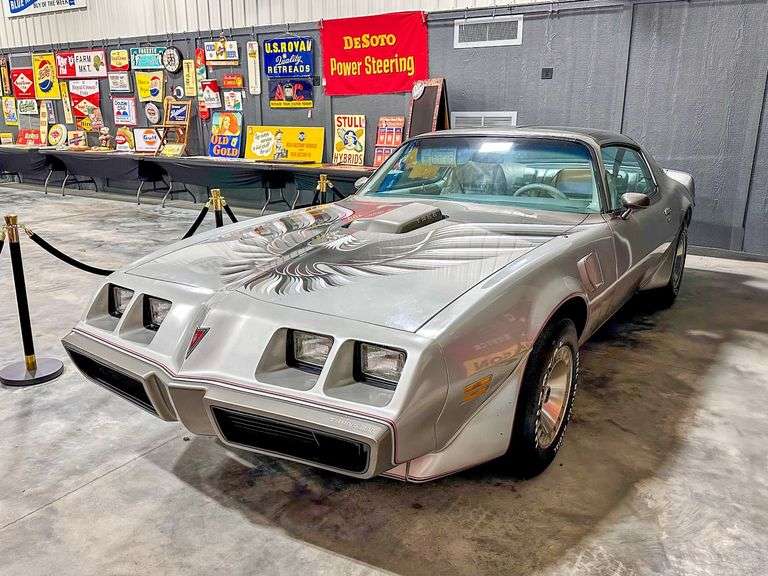 1979 Pontiac Firebird Trans Am “10th Anniversary” Y89 Auto-7.3 ACTUAL MILES image
