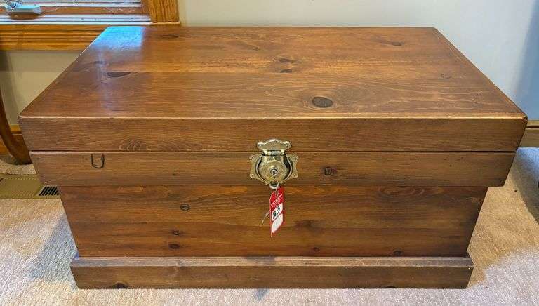 Cedar Carpenter's Trunk image