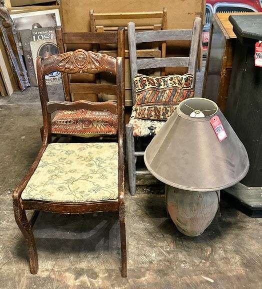 Vintage Chairs & Lamp image