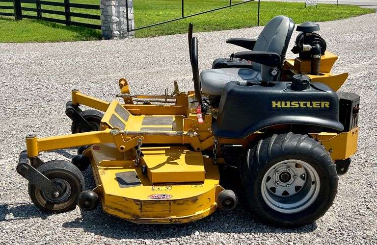 Hustler SuperZ Zero Turn Mower