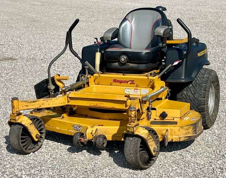Hustler Super Z Commercial Zero Turn Mower image