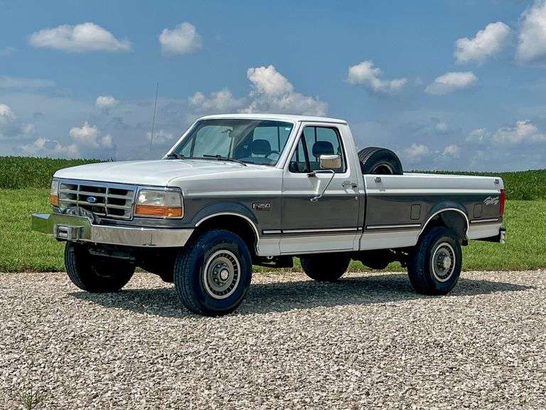 1992 Ford F250 XLT 4x4 Pickup Truck image