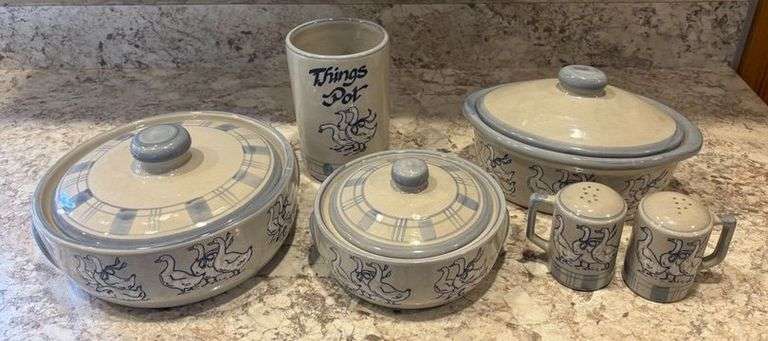 Louisville Stoneware "Gaggle of Geese" Collection image