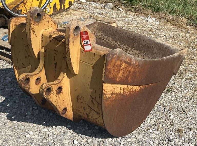 Case 580 SM Backhoe Bucket image