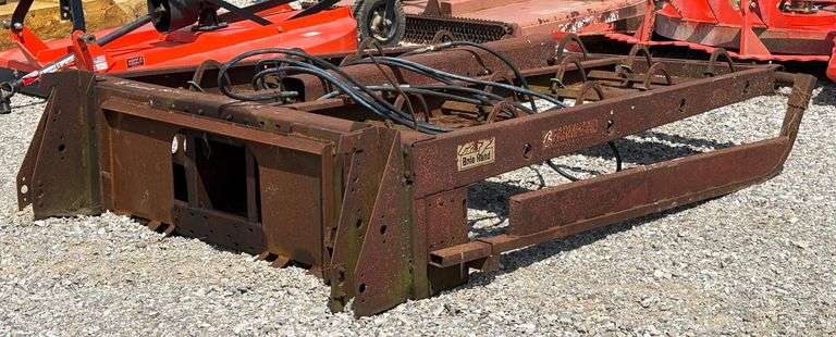 Farm Hand Hay Bale Grapple image