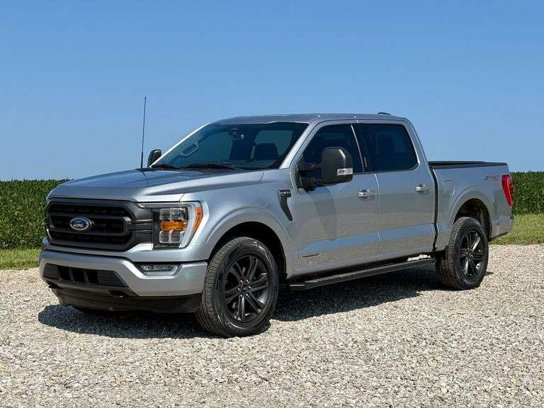 2022 Ford F150 XLT Sport 4x4 Pickup Truck image
