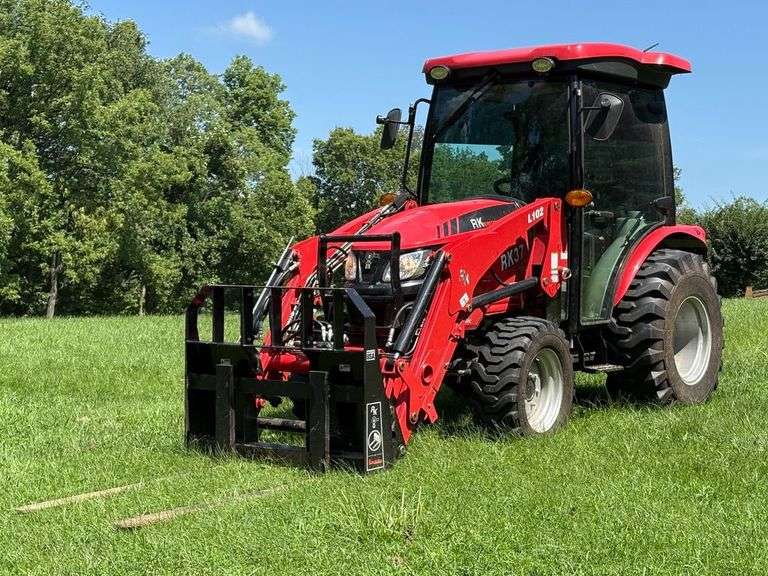 RK Performance Series RK37 MFWD Tractor with RK L102 Loader image