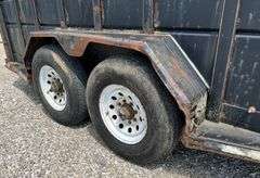 1996 CornPro Gooseneck Livestock Trailer