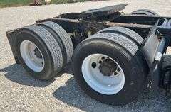1998 International 9100 Semi Truck